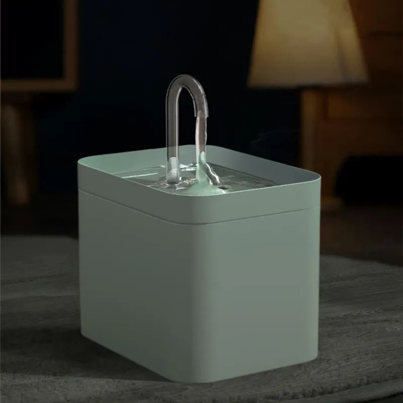 Automatic Cat Water Fountain - Modern Design - Ideal for Cats - Keep Your Pets Hydrated with Quiet Filtration